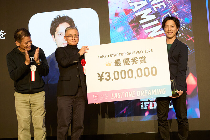 片平 雅大さん授賞式01